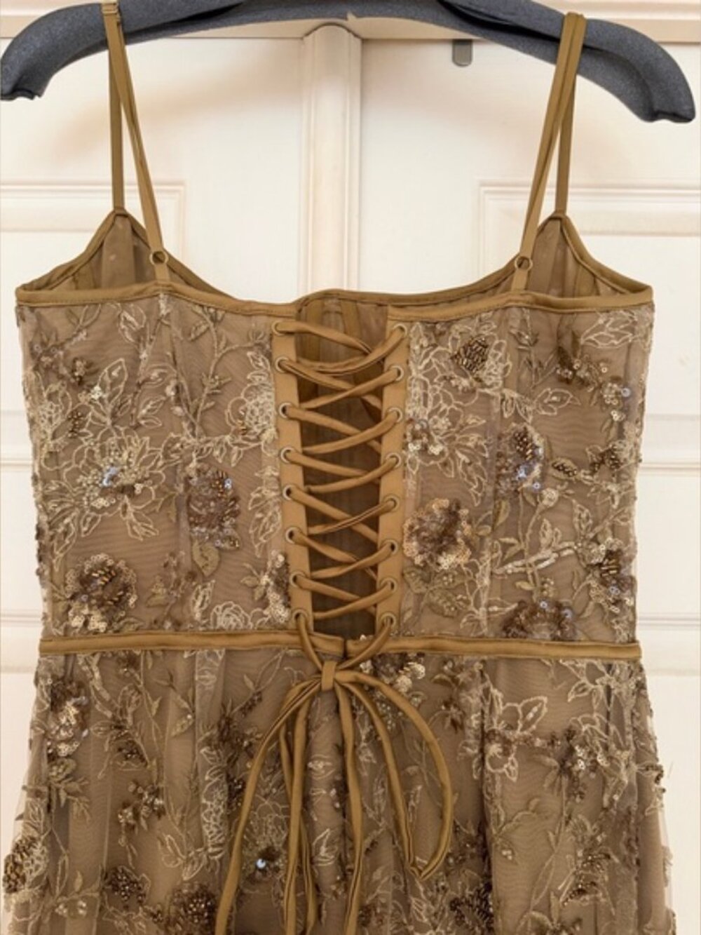 House Of CB Elegant Gold Floral Embroidered Gown. - Picture 7 of 15